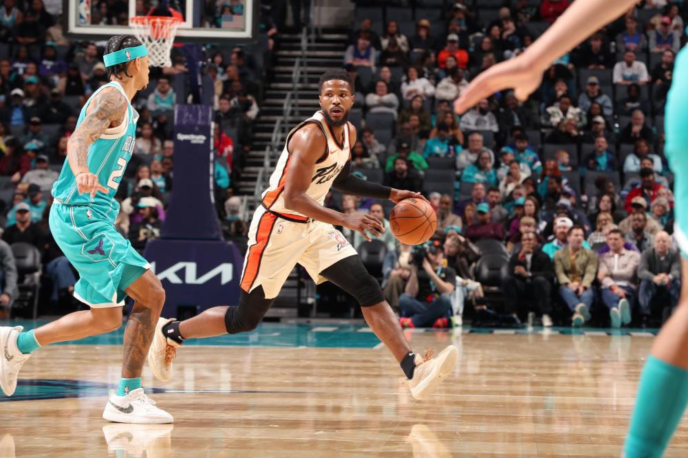 爱德华的背 爱德华的背