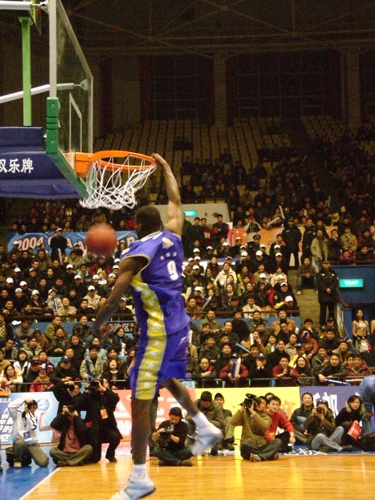 赢得了广泛 赢得了广泛