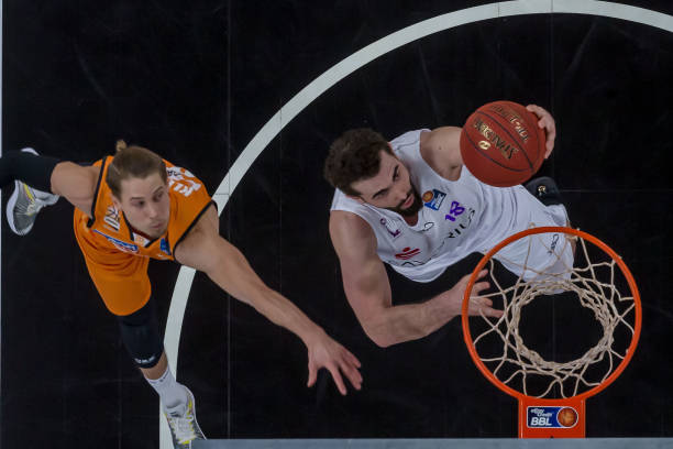 地年轻球员 地年轻球员