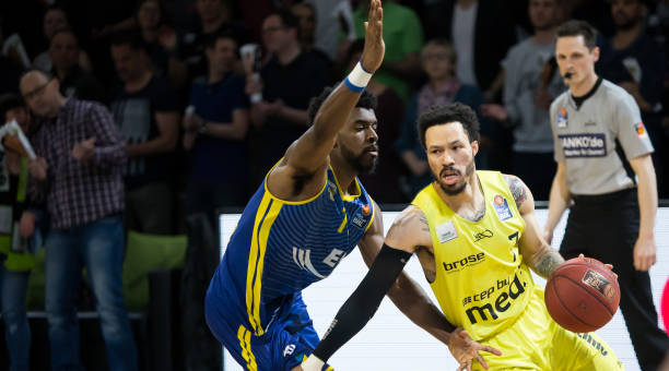 深圳队的壮 深圳队的壮